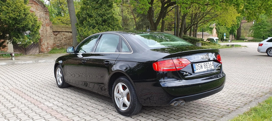 Audi A4 cena 28000 przebieg: 259368, rok produkcji 2008 z Ziębice małe 154